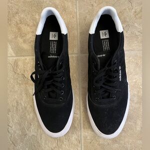 Men’s Adidas Sneakers